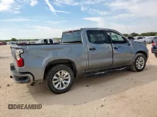 ✅ 2024 Chevrolet Silverado 1500 Custom • VIN: 3GCPABEK3RG411144 • Lot: 84459685. Wystawiony na Copart z przebiegiem 23 349 mil. Bezpłatny archiwum sprzedaży aukcyjnych z USA i szczegółowy raport historii pojazdu na DreamBid. Zdjęcie 3.