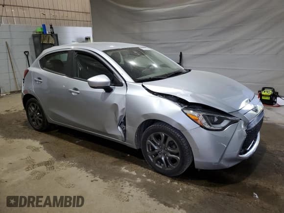 ✅ 2020 Toyota Yaris LE • VIN: 3MYDLBJV1LY706985 • Lot: 68009575. Listed on Copart with 69,406 mi. Free auction sales archive from the USA and detailed vehicle history report at DreamBid. Image 4.