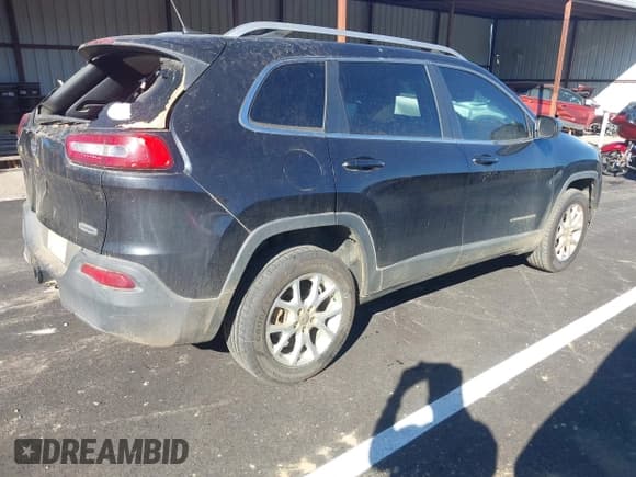✅ 2015 Jeep Cherokee Latitude • VIN: 1C4PJLCB3FW591439 • Лот: 43445164. Опубликован ранее на IAAI с пробегом 176 875 миль. Бесплатный доступ к архиву аукционных продаж из США и подробный отчёт об истории автомобиля на DreamBid. Изображение 4.