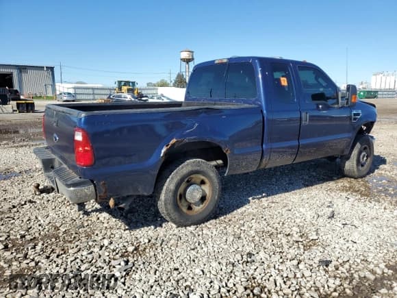 ✅ 2010 Ford F-250 XL • VIN: 1FTSX2B51AEA56641 • Lot: 87389755. Wystawiony na Copart z przebiegiem Nie podano. Bezpłatny archiwum sprzedaży aukcyjnych z USA i szczegółowy raport historii pojazdu na DreamBid. Zdjęcie 3.