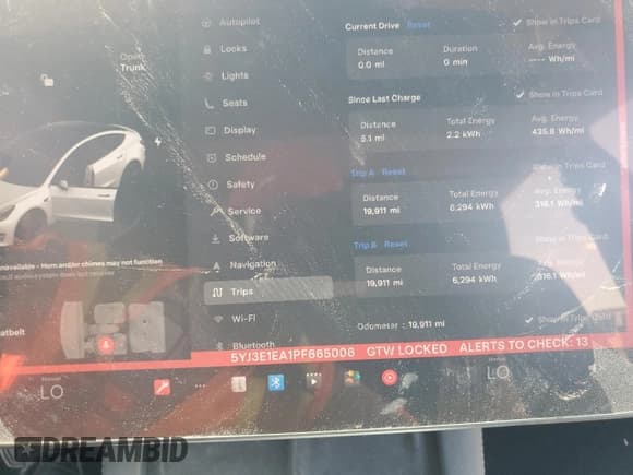 ✅ 2023 Tesla Model 3 • VIN: 5YJ3E1EA1PF665006 • Lot: 55975005. Wystawiony na Copart z przebiegiem 19 911 mil. Bezpłatny archiwum sprzedaży aukcyjnych z USA i szczegółowy raport historii pojazdu na DreamBid. Zdjęcie 9.