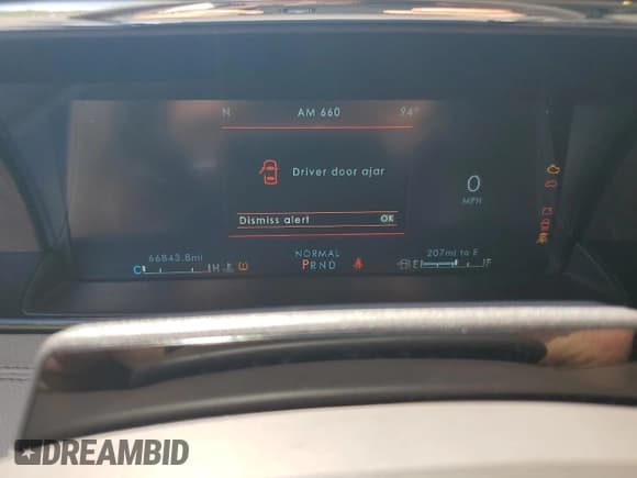 ✅ 2022 Lincoln Navigator Reserve • VIN: 5LMJJ2LT0NEL01129 • Lot: 57594725. Listed on Copart with 66,843 mi. Free auction sales archive from the USA and detailed vehicle history report at DreamBid. Image 9.