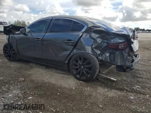 ✅ 2023 Mazda 3 S Select • VIN: 3MZBPABMXPM354221 • Lot: 82290785. Wystawiony na Copart z przebiegiem Nie podano. Bezpłatny archiwum sprzedaży aukcyjnych z USA i szczegółowy raport historii pojazdu na DreamBid. Zdjęcie 2.