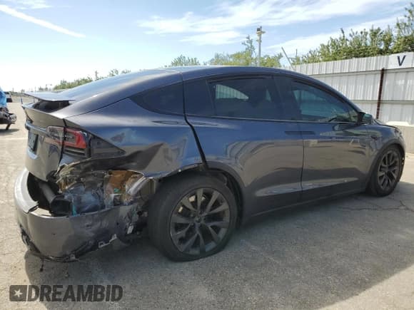 ✅ 2022 Tesla Model X • VIN: 7SAXCDE53NF337789 • Lot: 84278195. Wystawiony na Copart z przebiegiem Nie podano. Bezpłatny archiwum sprzedaży aukcyjnych z USA i szczegółowy raport historii pojazdu na DreamBid. Zdjęcie 3.