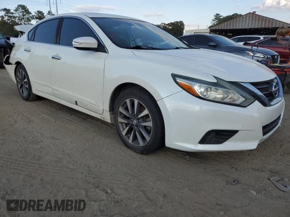 ✅ 2016 Nissan Altima SL • VIN: 1N4AL3APXGC282588 • Лот: 93207835. Опубликован ранее на Copart с пробегом 135 857 миль. Бесплатный доступ к архиву аукционных продаж из США и подробный отчёт об истории автомобиля на DreamBid. Изображение 4.