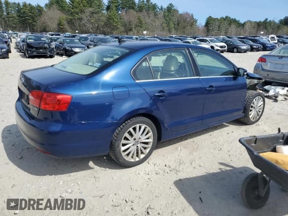 ✅ 2012 Volkswagen Jetta SEL • VIN: 3VWLP7AJ3CM469901 • Lot: 52937875. Listed on Copart with 152,761 mi. Free auction sales archive from the USA and detailed vehicle history report at DreamBid. Image 3.