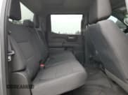 ✅ 2019 Chevrolet Silverado 1500 Custom • VIN: 3GCPYBEH4KG218460 • Lot: 66940715. Wystawiony na Copart z przebiegiem 64 480 mil. Bezpłatny archiwum sprzedaży aukcyjnych z USA i szczegółowy raport historii pojazdu na DreamBid. Zdjęcie 10.