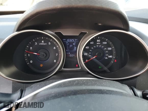 ✅ 2016 Hyundai Veloster • VIN: KMHTC6AD3GU269102 • Lot: 49149075. Wystawiony na Copart z przebiegiem 103 257 mil. Bezpłatny archiwum sprzedaży aukcyjnych z USA i szczegółowy raport historii pojazdu na DreamBid. Zdjęcie 9.