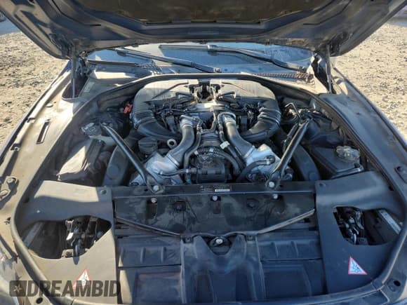 ✅ 2012 BMW 6 Series 650i • VIN: WBALX3C51CDV77454 • Lot: 92862395. Listed on Copart with 110,823 mi. Free auction sales archive from the USA and detailed vehicle history report at DreamBid. Image 11.