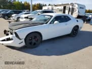 ✅ 2013 Dodge Challenger SXT • VIN: 2C3CDYAG6DH627822 • Lot: 77587304. Wystawiony na Copart z przebiegiem 191 728 mil. Bezpłatny archiwum sprzedaży aukcyjnych z USA i szczegółowy raport historii pojazdu na DreamBid. Zdjęcie 1.