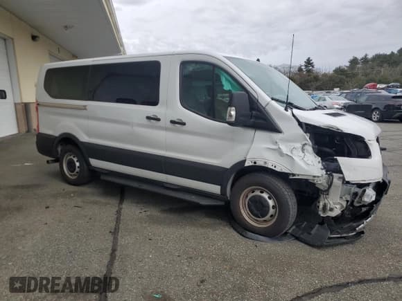 ✅ 2020 Ford Transit Passenger XL • VIN: 1FMZK1Y85LKB32340 • Lot: 45371775. Wystawiony na Copart z przebiegiem 46 458 mil. Bezpłatny archiwum sprzedaży aukcyjnych z USA i szczegółowy raport historii pojazdu na DreamBid. Zdjęcie 4.
