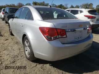 2016 Chevrolet Cruze LT z VIN 1G1PE5SB6G7107611, wystawiony jako Copart lot #63794892 z przebiegiem 115 070 mil mil oraz . Historia ofert i sprzedaży dostępna na DreamBid. Obrazek 3.