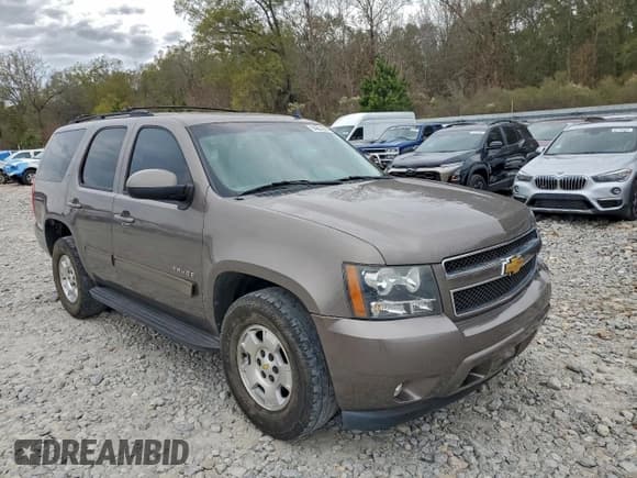 ✅ 2012 Chevrolet Tahoe LT • VIN: 1GNSCBE06CR283256 • Lot: 94661895. Wystawiony na Copart z przebiegiem 219 510 mil. Bezpłatny archiwum sprzedaży aukcyjnych z USA i szczegółowy raport historii pojazdu na DreamBid. Zdjęcie 4.