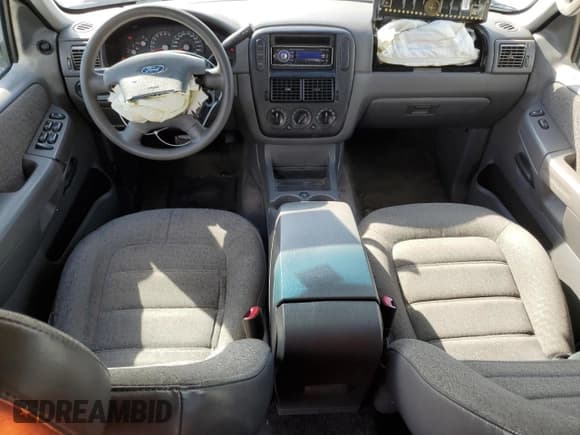 ✅ 2005 Ford Explorer XLS • VIN: 1FMZU62K95UA26217 • Lot: 83812745. Listed on Copart with 349,359 mi. Free auction sales archive from the USA and detailed vehicle history report at DreamBid. Image 8.