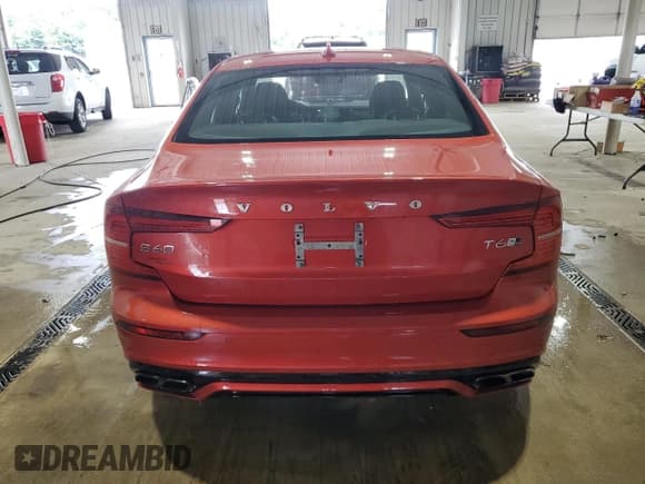 ✅ 2019 Volvo S60 R-Design • VIN: 7JRA22TM4KG000460 • Лот: 69578095. Опубликован ранее на Copart с пробегом 65 684 миль. Бесплатный доступ к архиву аукционных продаж из США и подробный отчёт об истории автомобиля на DreamBid. Изображение 6.