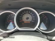 ✅ 2006 Toyota Tacoma • VIN: 5TENX22N86Z262699 • Lot: 50991635. Wystawiony na Copart z przebiegiem 165 602 mil. Bezpłatny archiwum sprzedaży aukcyjnych z USA i szczegółowy raport historii pojazdu na DreamBid. Zdjęcie 9.