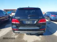 ✅ 2016 Mercedes-Benz GLE 350 • VIN: 4JGDA5HB3GA760912 • Lot: 43627820. Wystawiony na IAAI z przebiegiem Nie podano. Bezpłatny archiwum sprzedaży aukcyjnych z USA i szczegółowy raport historii pojazdu na DreamBid. Zdjęcie 16.