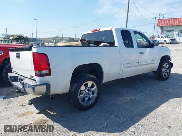 ✅ 2011 GMC Sierra 1500 SLE • VIN: 1GTR1VE01BZ169484 • Lot: 41911951. Wystawiony na IAAI z przebiegiem 195 745 mil. Bezpłatny archiwum sprzedaży aukcyjnych z USA i szczegółowy raport historii pojazdu na DreamBid. Zdjęcie 4.