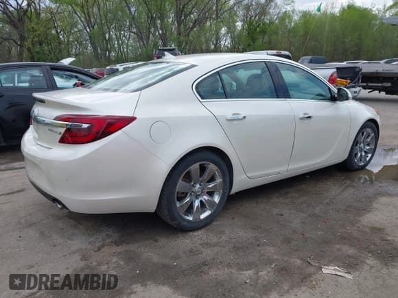 ✅ 2014 Buick Regal Premium I • VIN: 2G4GN5EX7E9159903 • Lot: 42010680. Wystawiony na IAAI z przebiegiem 192 589 mil. Bezpłatny archiwum sprzedaży aukcyjnych z USA i szczegółowy raport historii pojazdu na DreamBid. Zdjęcie 4.