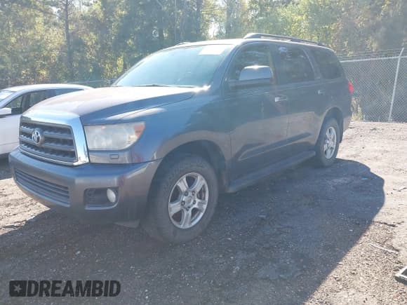 ✅ 2013 Toyota Sequoia SR5 • VIN: 5TDZY5G11DS046032 • Lot: 43569525. Wystawiony na IAAI z przebiegiem 423 171 mil. Bezpłatny archiwum sprzedaży aukcyjnych z USA i szczegółowy raport historii pojazdu na DreamBid. Zdjęcie 17.