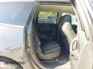 ✅ 2017 Chevrolet Traverse LT • VIN: 1GNKVHKD1HJ163696 • Lot: 43313774. Wystawiony na IAAI z przebiegiem 157 516 mil. Bezpłatny archiwum sprzedaży aukcyjnych z USA i szczegółowy raport historii pojazdu na DreamBid. Zdjęcie 8.