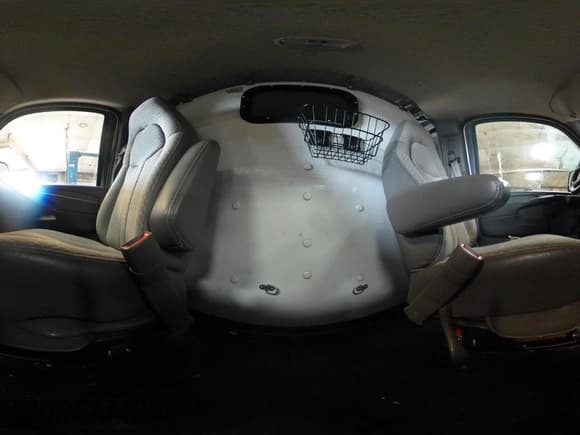 ✅ 2009 Chevrolet Express Cargo • VIN: 1GCGG25C091130523 • Lot: 42279113. Listed on IAAI with 176,111 mi. Free auction sales archive from the USA and detailed vehicle history report at DreamBid. Image 18.