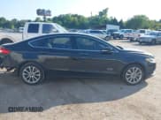 ✅ 2018 Ford Fusion SE • VIN: 3FA6P0PU6JR211709 • Lot: 42945978. Wystawiony na IAAI z przebiegiem 126 829 mil. Bezpłatny archiwum sprzedaży aukcyjnych z USA i szczegółowy raport historii pojazdu na DreamBid. Zdjęcie 14.
