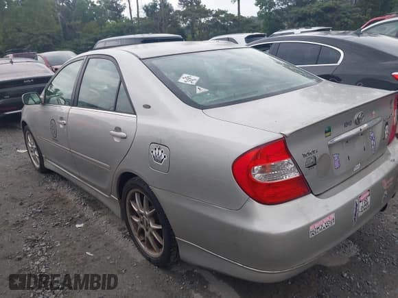 ✅ 2004 Toyota Camry LE • VIN: 4T1BE30K54U278450 • Lot: 42975523. Wystawiony na IAAI z przebiegiem 259 555 mil. Bezpłatny archiwum sprzedaży aukcyjnych z USA i szczegółowy raport historii pojazdu na DreamBid. Zdjęcie 3.