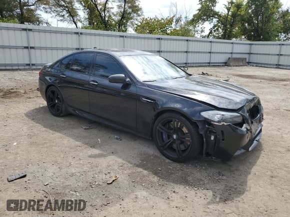✅ 2013 BMW M5 • VIN: WBSFV9C50DD096291 • Lot: 69560444. Listed on Copart with 85,723 mi. Free auction sales archive from the USA and detailed vehicle history report at DreamBid. Image 4.