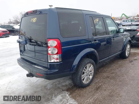✅ 2012 Land Rover LR4 HSE • VIN: SALAG2D4XCA638143 • Лот: 43880340. Опубликован ранее на IAAI с пробегом 173 122 миль. Бесплатный доступ к архиву аукционных продаж из США и подробный отчёт об истории автомобиля на DreamBid. Изображение 4.