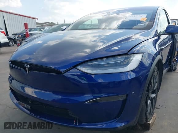 ✅ 2022 Tesla Model X • VIN: 7SAXCAE54NF359105 • Lot: 42459209. Wystawiony na IAAI z przebiegiem 39 603 mil. Bezpłatny archiwum sprzedaży aukcyjnych z USA i szczegółowy raport historii pojazdu na DreamBid. Zdjęcie 20.
