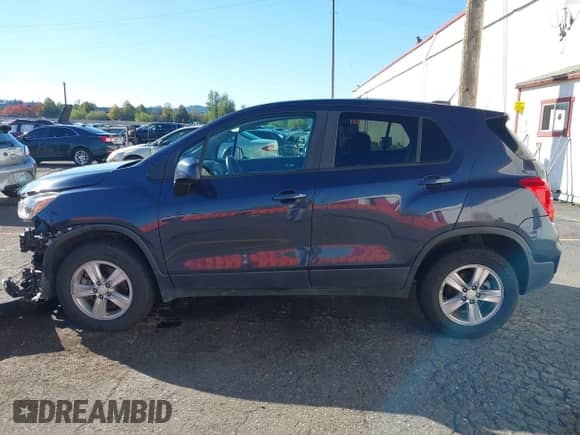 2019 Chevrolet Trax LS with VIN 3GNCJNSB3KL198902, listed as a IAAI auction lot 43458258 with 73,972 mi miles and . Bid and sale history available at DreamBid. Image 14.