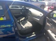 ✅ 2017 Hyundai Elantra SE • VIN: 5NPD74LF7HH078648 • Lot: 43030361. Listed on IAAI with 120,573 mi. Free auction sales archive from the USA and detailed vehicle history report at DreamBid. Image 5.