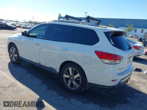✅ 2014 Nissan Pathfinder SL • VIN: 5N1AR2MM3EC716766 • Lot: 43764070. Wystawiony na IAAI z przebiegiem 205 031 mil. Bezpłatny archiwum sprzedaży aukcyjnych z USA i szczegółowy raport historii pojazdu na DreamBid. Zdjęcie 3.