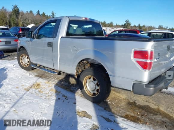 ✅ 2011 Ford F-150 XL • VIN: 1FTMF1CM4BFB87361 • Lot: 43825056. Listed on IAAI with 143,459 mi. Free auction sales archive from the USA and detailed vehicle history report at DreamBid. Image 3.