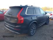 ✅ 2017 Volvo XC90 Momentum • VIN: YV4102XK9H1172778 • Лот: 43511551. Опубликован ранее на IAAI с пробегом 124 260 миль. Бесплатный доступ к архиву аукционных продаж из США и подробный отчёт об истории автомобиля на DreamBid. Изображение 4.