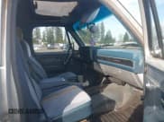 ✅ 1991 GMC Suburban • VIN: 1GKEV16K7MF512125 • Lot: 41634112. Wystawiony na IAAI z przebiegiem 256 640 mil. Bezpłatny archiwum sprzedaży aukcyjnych z USA i szczegółowy raport historii pojazdu na DreamBid. Zdjęcie 5.