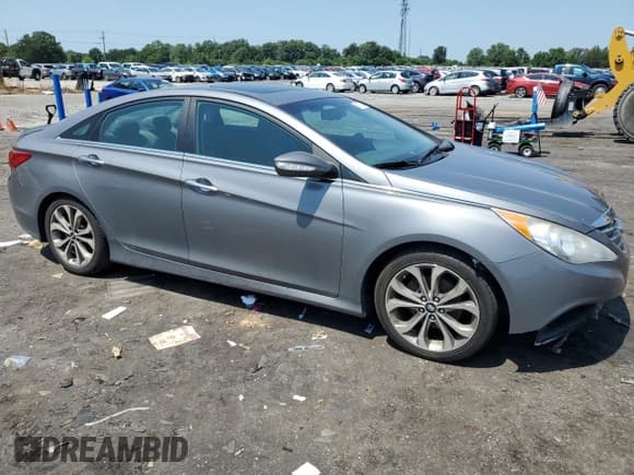 ✅ 2014 Hyundai Sonata SE • VIN: 5NPEC4AC6EH890429 • Lot: 62877194. Listed on Copart with 379,393 mi. Free auction sales archive from the USA and detailed vehicle history report at DreamBid. Image 4.