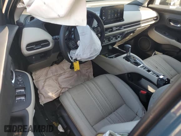 ✅ 2025 Honda HR-V EX-L • VIN: 3CZRZ2H71SM787674 • Lot: 80317695. Wystawiony na Copart z przebiegiem 3 916 mil. Bezpłatny archiwum sprzedaży aukcyjnych z USA i szczegółowy raport historii pojazdu na DreamBid. Zdjęcie 8.