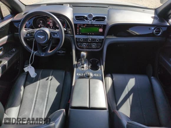 ✅ 2021 Bentley Bentayga V8 • VIN: SJAAM2ZV2MC032781 • Lot: 50601785. Listed on Copart with 42,950 mi. Free auction sales archive from the USA and detailed vehicle history report at DreamBid. Image 8.