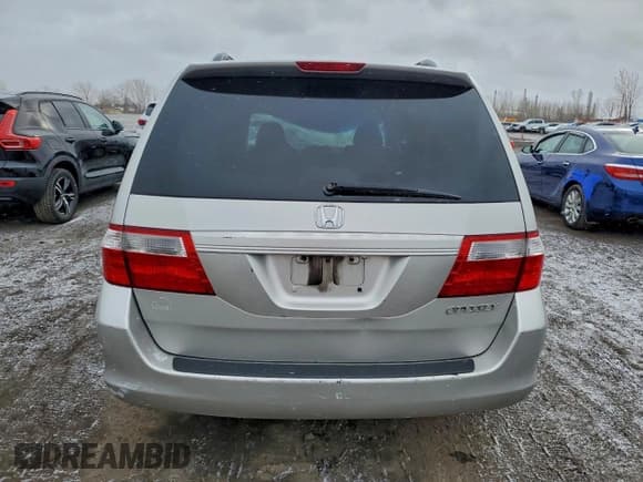 ✅ 2005 Honda Odyssey EX-L • VIN: 5FNRL38665B508443 • Lot: 94672235. Listed on Copart with 217,281 mi. Free auction sales archive from the USA and detailed vehicle history report at DreamBid. Image 6.