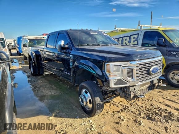 ✅ 2022 Ford F-350 Lariat • VIN: 1FT8W3DT3NEC01876 • Lot: 93609055. Listed on Copart with Not provided. Free auction sales archive from the USA and detailed vehicle history report at DreamBid. Image 4.