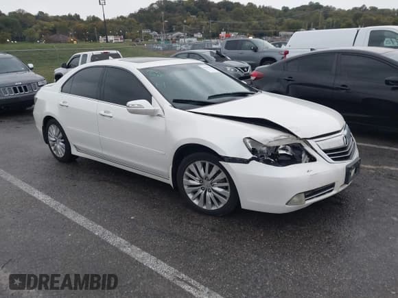 ✅ 2011 Acura RL Technology • VIN: JH4KB2F68BC000421 • Lot: 43544448. Listed on IAAI with 174,232 mi. Free auction sales archive from the USA and detailed vehicle history report at DreamBid. Image 1.