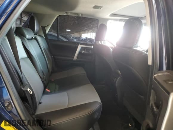 ✅ 2017 Toyota 4Runner SR5 Premium • VIN: JTEBU5JR9H5460713 • Lot: 66246675. Wystawiony na Copart z przebiegiem 123 515 mil. Bezpłatny archiwum sprzedaży aukcyjnych z USA i szczegółowy raport historii pojazdu na DreamBid. Zdjęcie 10.