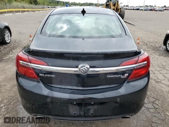 ✅ 2016 Buick Regal Premium II • VIN: 2G4GT5GX1G9117359 • Lot: 70772075. Listed on Copart with 172,047 mi. Free auction sales archive from the USA and detailed vehicle history report at DreamBid. Image 6.