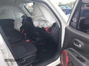 ✅ 2019 Jeep Renegade Trailhawk • VIN: ZACNJBC15KPK04595 • Lot: 42675223. Wystawiony na IAAI z przebiegiem 30 291 mil. Bezpłatny archiwum sprzedaży aukcyjnych z USA i szczegółowy raport historii pojazdu na DreamBid. Zdjęcie 5.