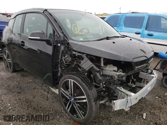 ✅ 2019 BMW i3 • VIN: WBY8P4C58K7E27838 • Лот: 36098263. Опубликован ранее на Copart с пробегом 37 483 миль. Бесплатный доступ к архиву аукционных продаж из США и подробный отчёт об истории автомобиля на DreamBid. Изображение 4.
