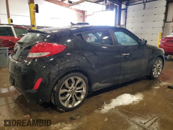 ✅ 2015 Hyundai Veloster • VIN: KMHTC6AD4FU222871 • Lot: 88936705. Wystawiony na Copart z przebiegiem 69 784 mil. Bezpłatny archiwum sprzedaży aukcyjnych z USA i szczegółowy raport historii pojazdu na DreamBid. Zdjęcie 3.
