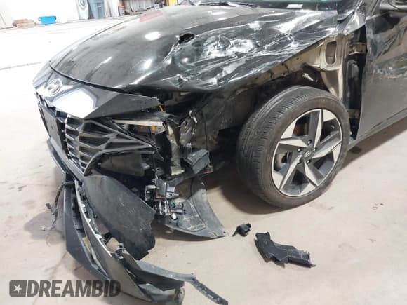 ✅ 2023 Hyundai Elantra Limited • VIN: KMHLP4AGXPU504159 • Lot: 42703032. Listed on IAAI with 22,329 mi. Free auction sales archive from the USA and detailed vehicle history report at DreamBid. Image 6.