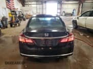 ✅ 2017 Honda Accord EX-L • VIN: 1HGCR2F83HA307584 • Lot: 93877995. Wystawiony na Copart z przebiegiem 96 264 mil. Bezpłatny archiwum sprzedaży aukcyjnych z USA i szczegółowy raport historii pojazdu na DreamBid. Zdjęcie 6.